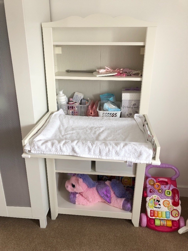 baby too big for changing table